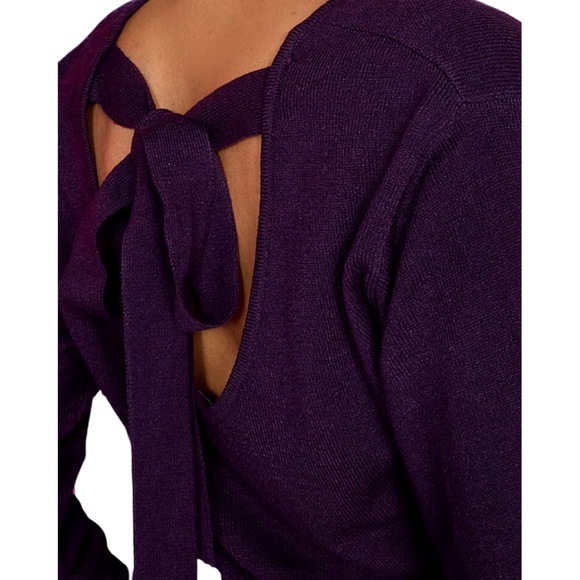 Sexy Detailed Back Bow Sweater - Picture 3 of 4